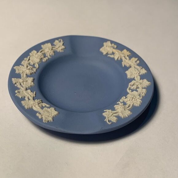 Vintage Jasperware Ashtray - Picture 6 of 7